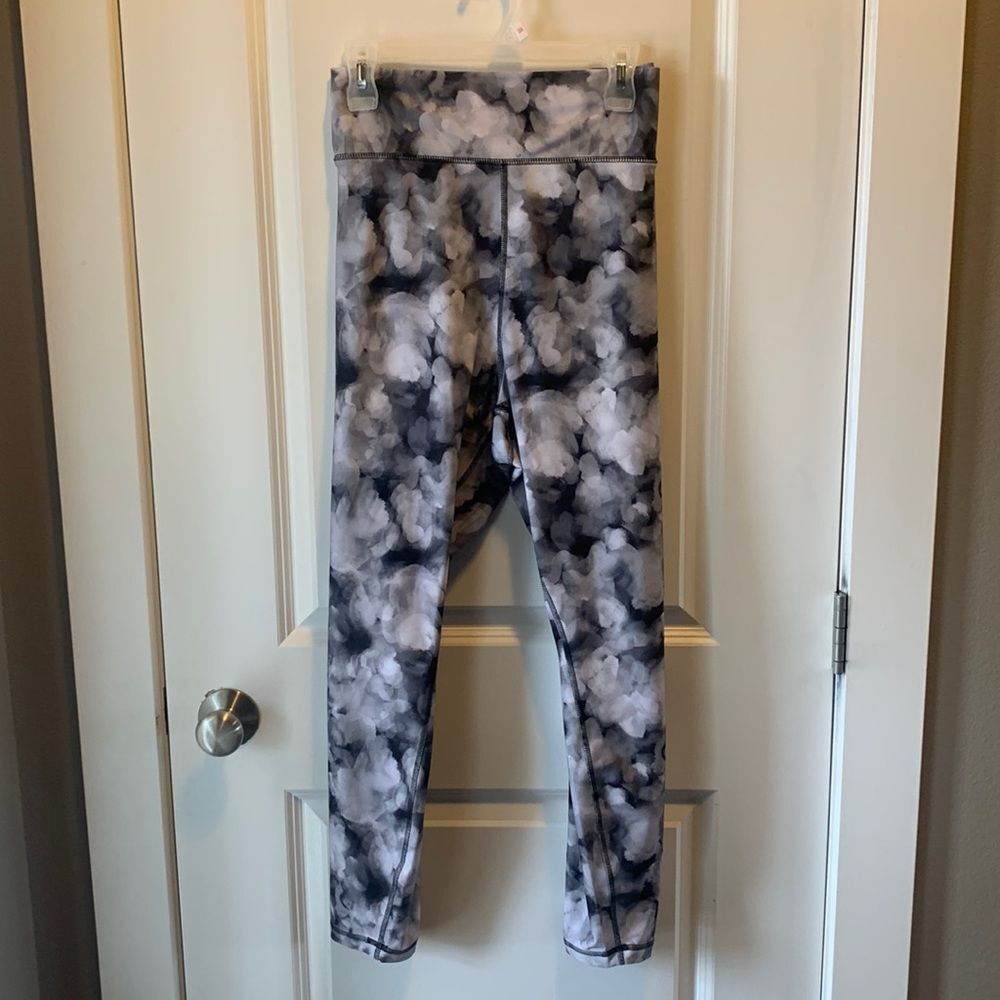 Joe Fresh Black and White Cloud Print Leggings